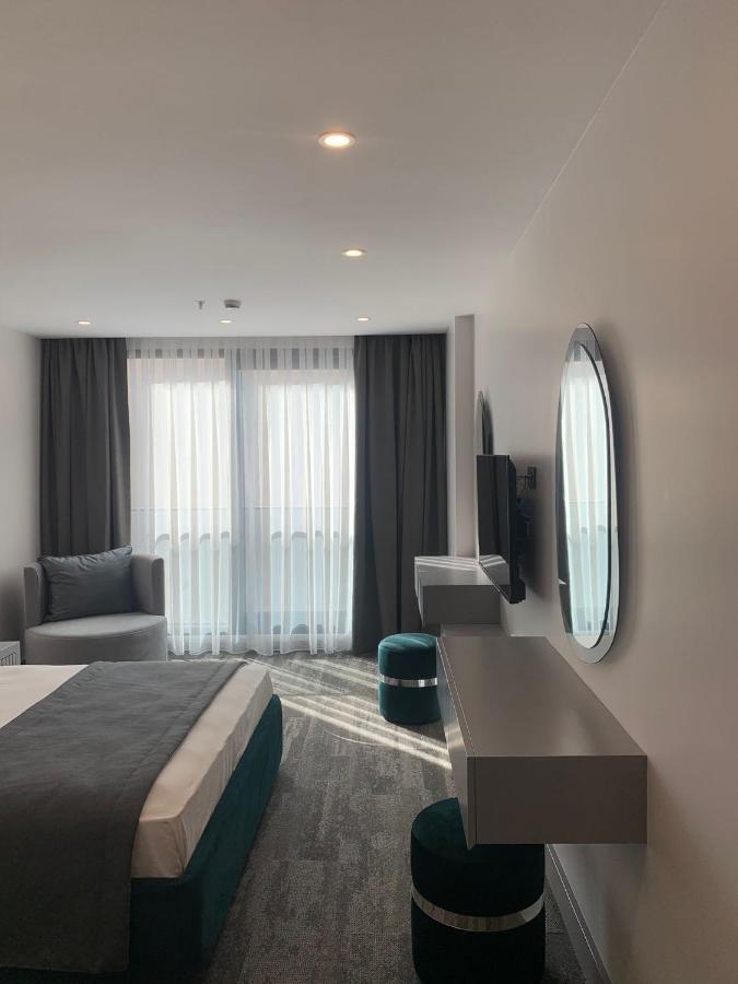 Pera Bosphorus Hotel Istanbul Exterior photo